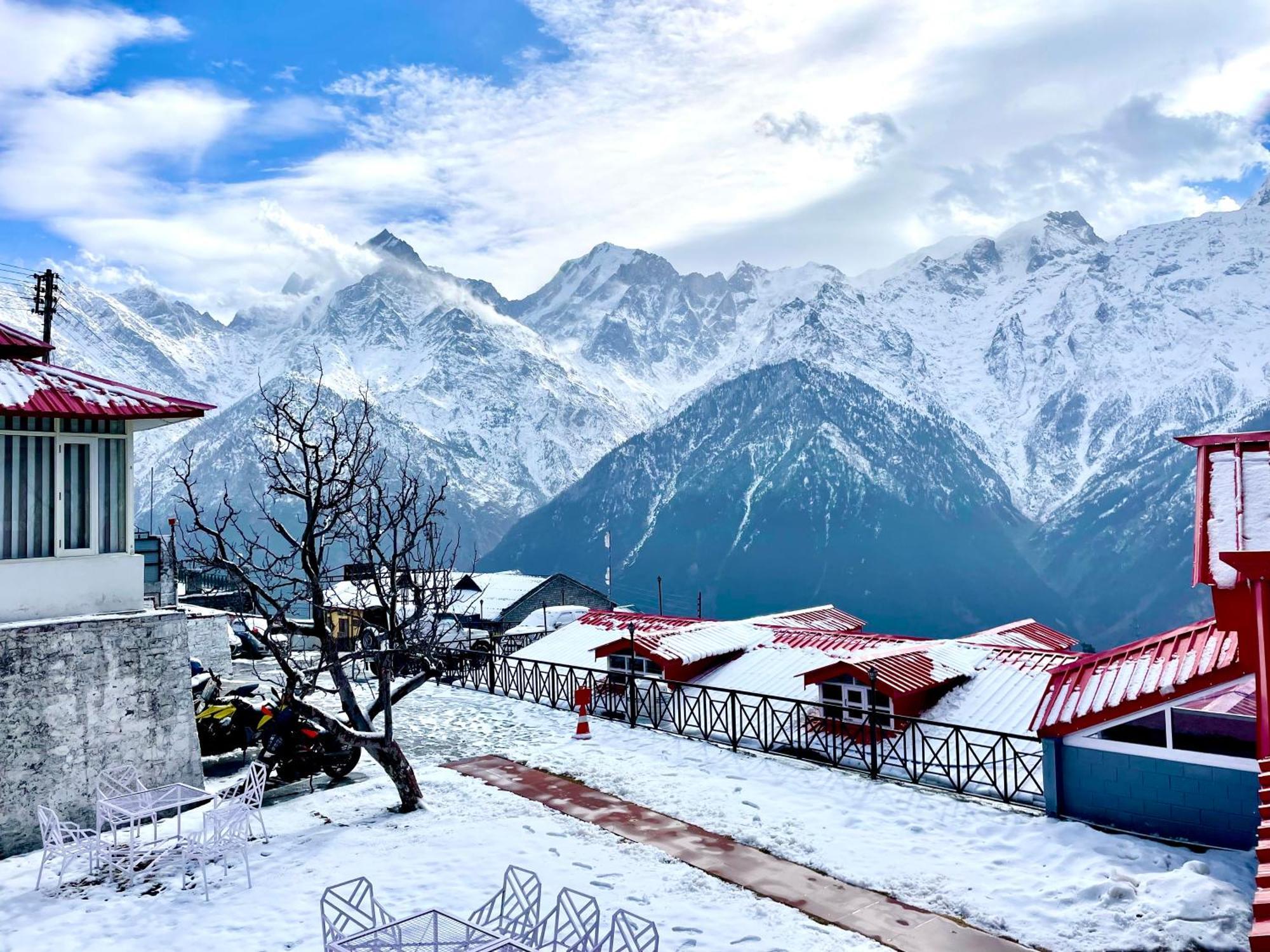Hotel Rollingrang Kalpa Buitenkant foto