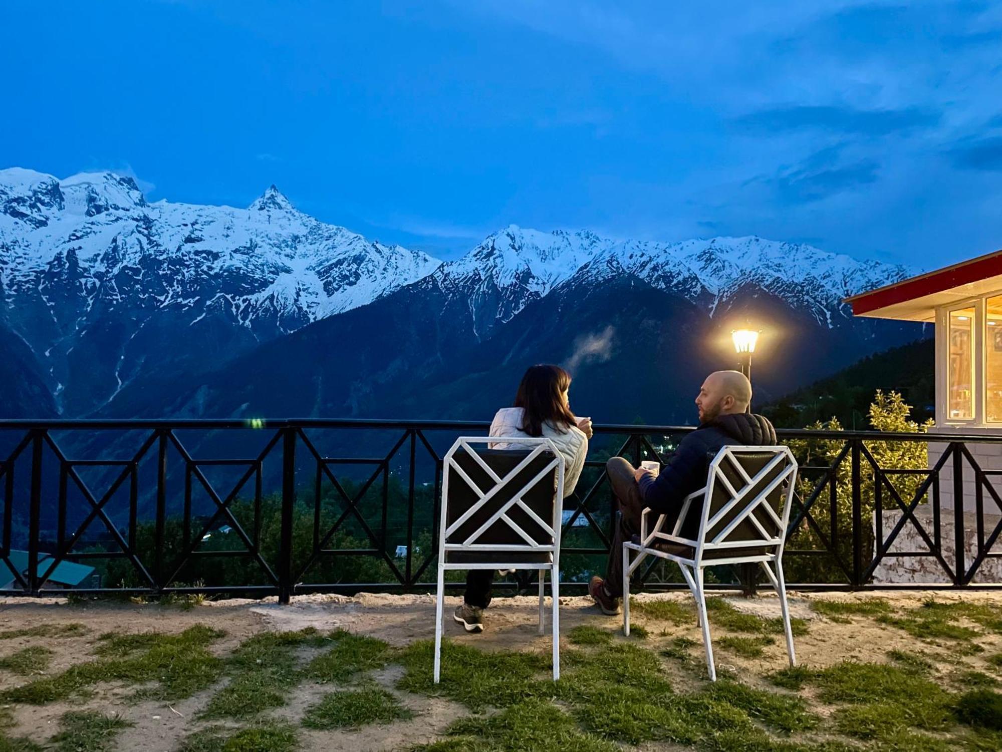 Hotel Rollingrang Kalpa Buitenkant foto