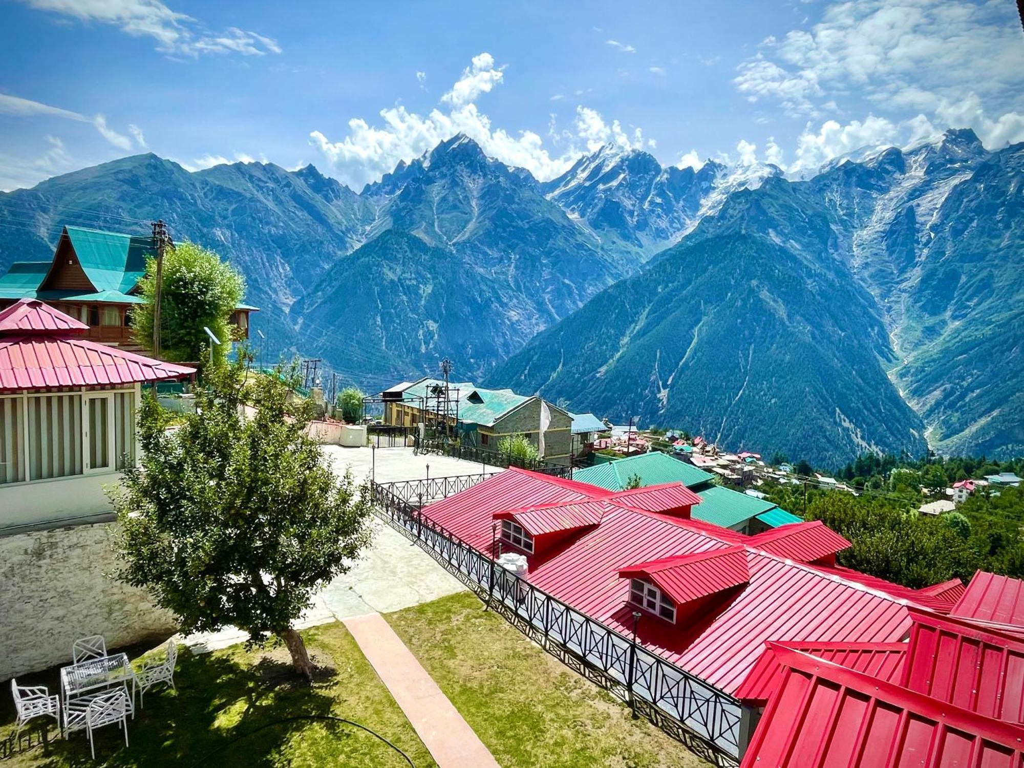 Hotel Rollingrang Kalpa Buitenkant foto