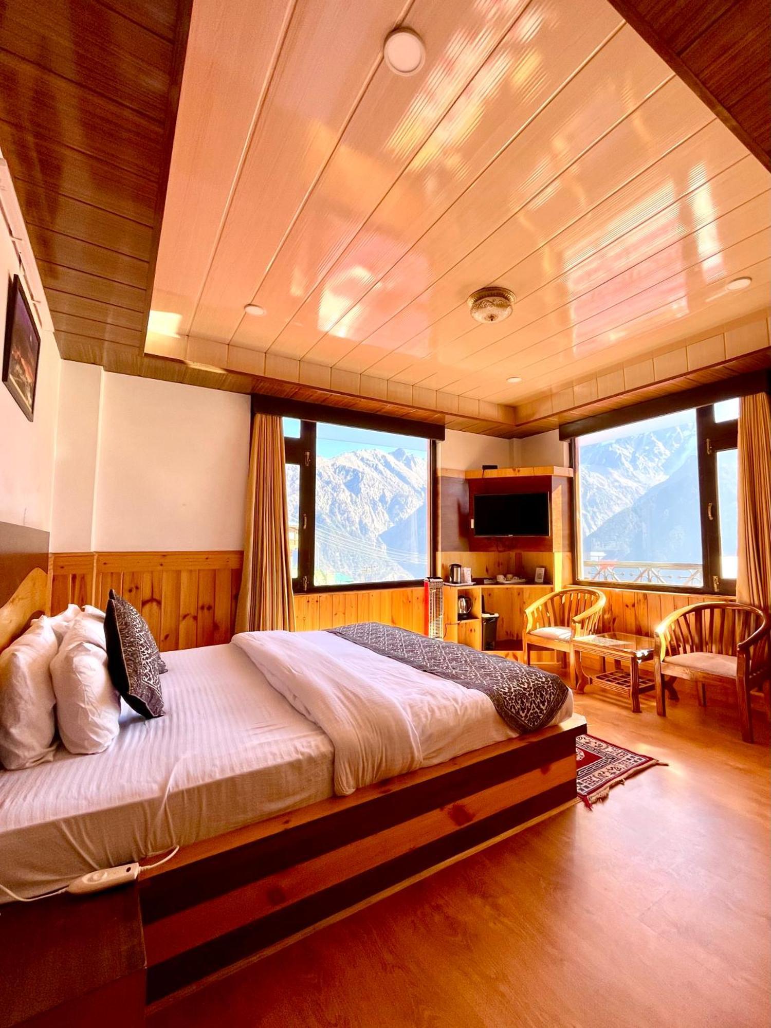 Hotel Rollingrang Kalpa Buitenkant foto