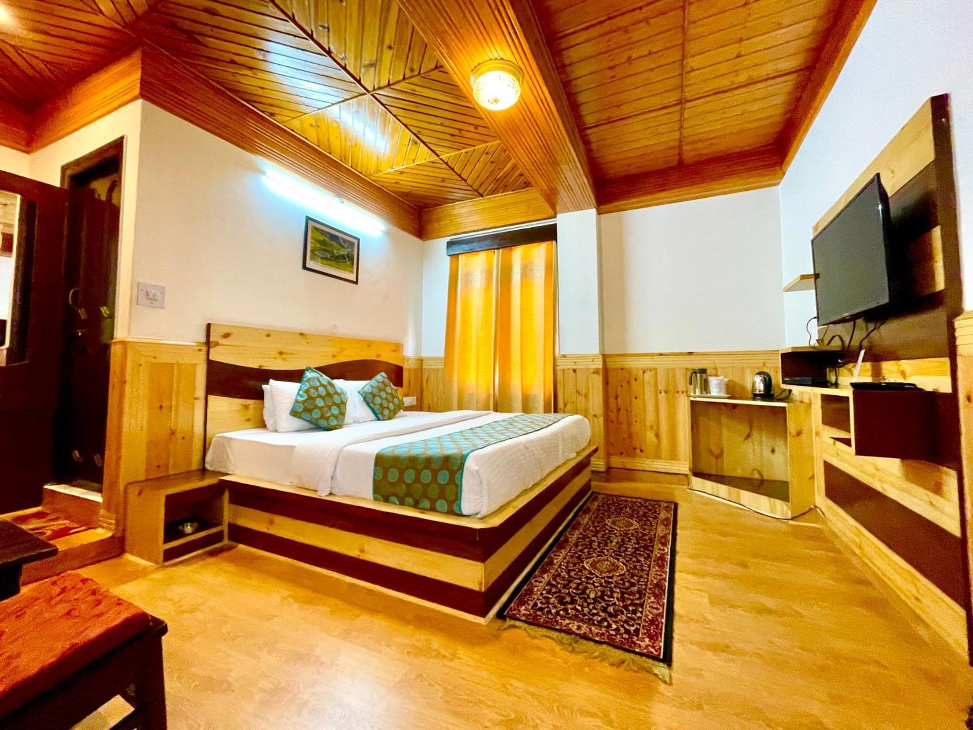 Hotel Rollingrang Kalpa Buitenkant foto